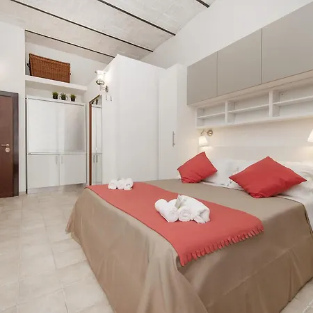 Coral Flat Colosseo Apartment *