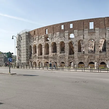 Coral Flat Colosseo * Rome